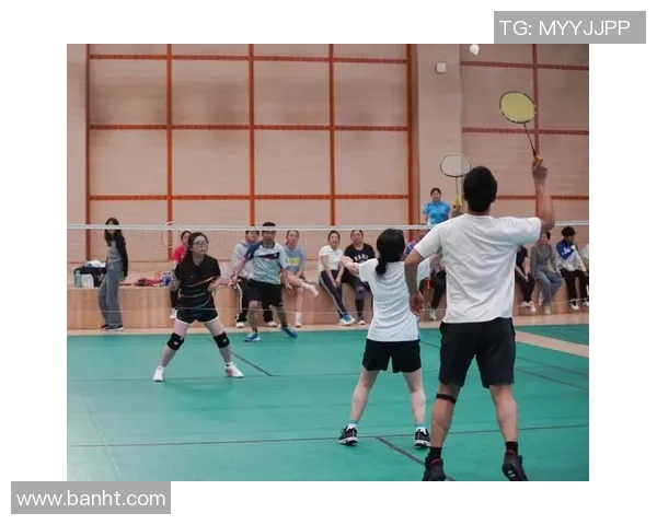 西安羽毛球队精英赛表现分析团队协作的重要性与亮点